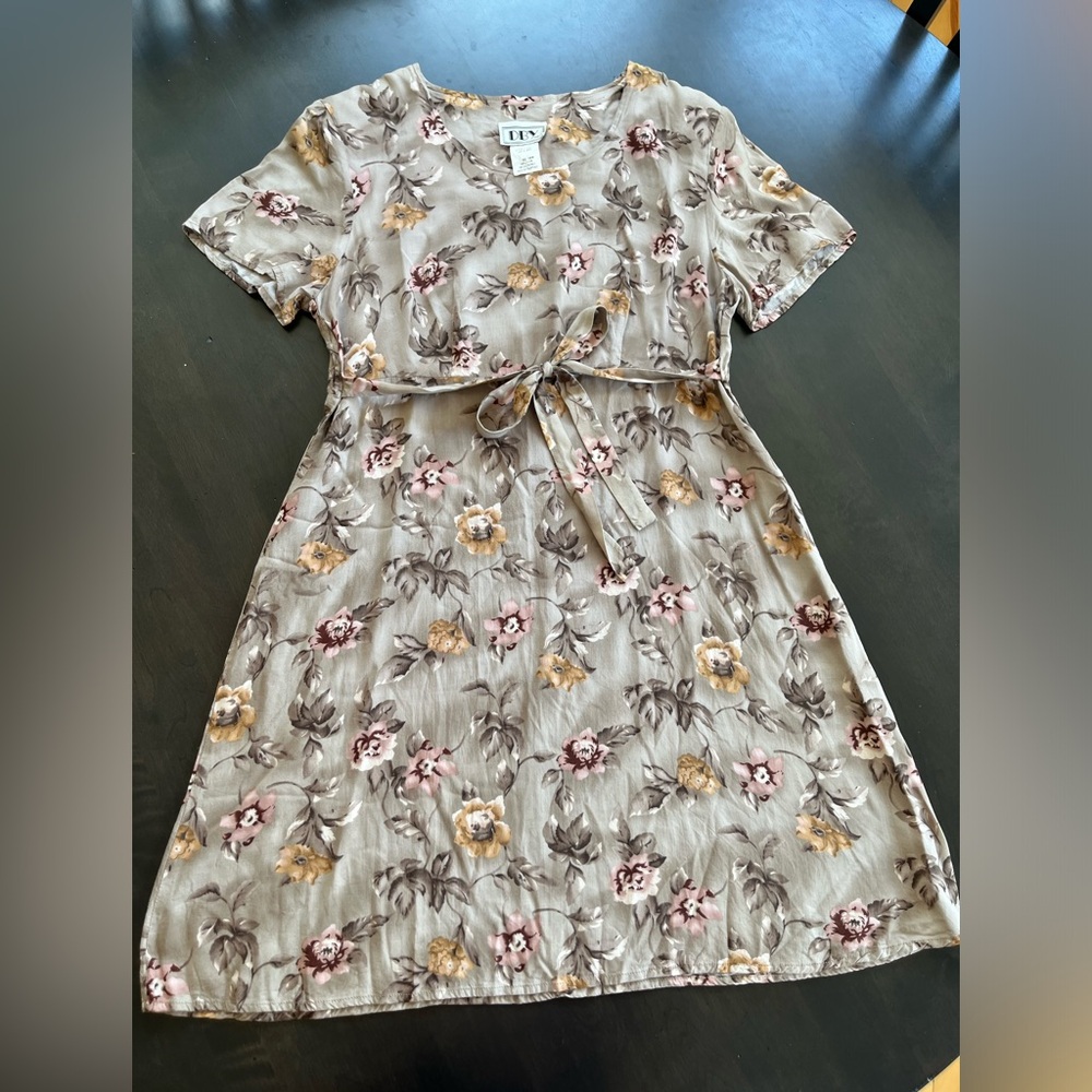 Vintage DBY Brown Floral Western Motif Mid Length Short Sleeve Front Tie Dress